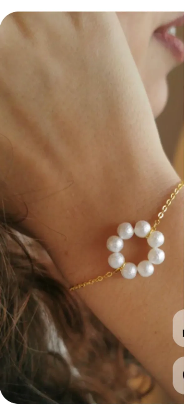 Gold_Tone_Pearl_Circle_Bracelet_for_Women