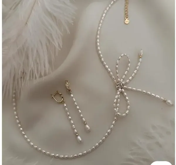 White_Pearls_And_Stones_Necklace_With_Earing_For_Women