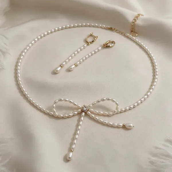 White_Pearls_And_Stones_Necklace_With_Earing_For_Women