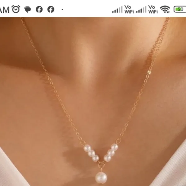 Gold_Tone_Pearl_Pendant_Necklace_for_Women