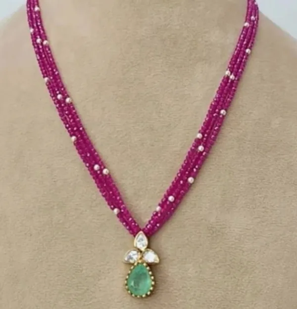 Pink_Beaded_Pendant_Necklace_for_Women