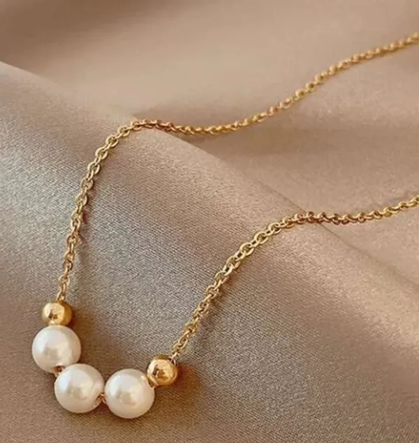 Gold_Tone_Pearl_Beaded_Necklace_for_Women