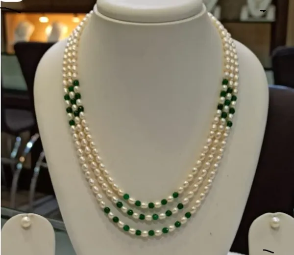 White_And_Green_Layered_Beaded_Necklace_for_Women