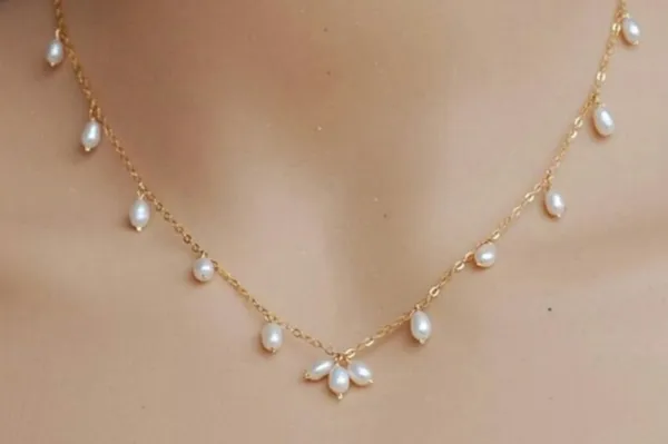 Gold_Tone_Pearl_Drop_Necklace_for_Women