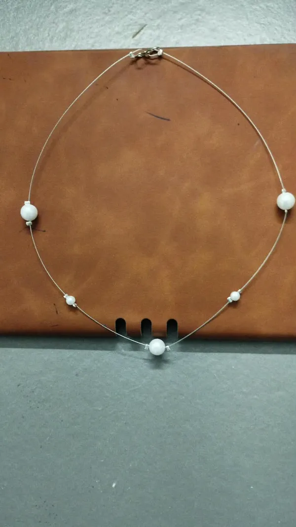 White_Beaded_Necklace_for_Women