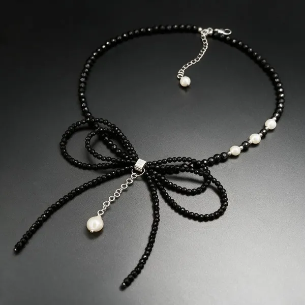 Black_Pearls_And_Stones_Necklace_For_Women