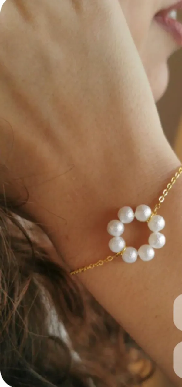 Gold-Tone_Pearl_Pendant_Necklace_for_Women
