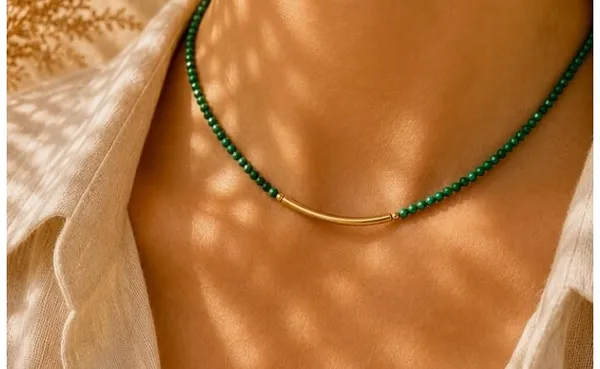Green_Beaded_Gold_Bar_Necklace_for_Women