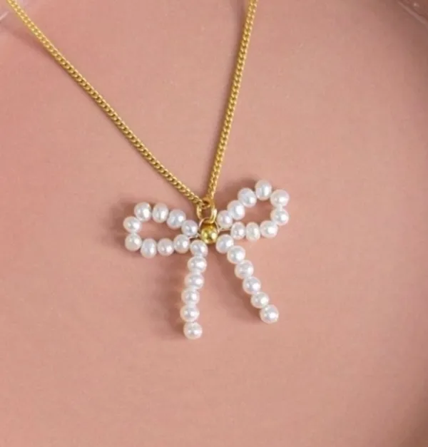 Gold_Tone_Pearl_Bow_Pendant_Necklace_for_Women