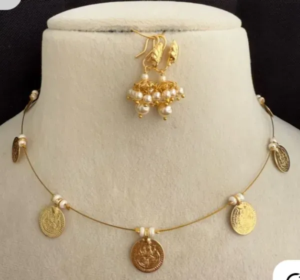 Golden_Stainless_Steel_Necklace_With_Earing_For_Women