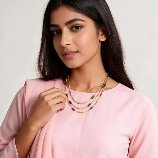 Golden_Pearls_And_Stones_Necklace_For_Women