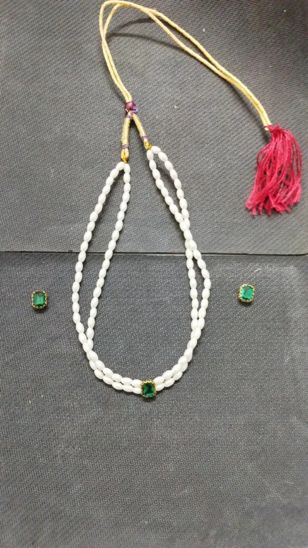 Green_Stone_Pearl_Necklace_Set_for_Women