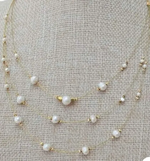 Golden_Pearls_And_Stones_Necklace_For_Women