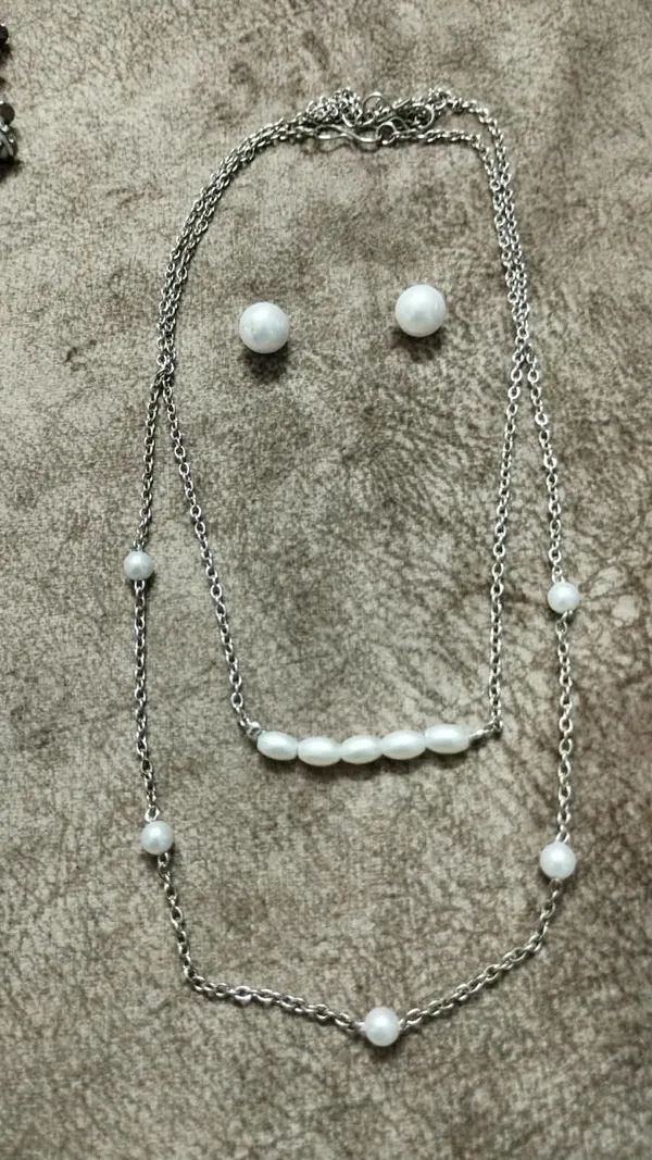 Silver_Tone_White_Bead_Layered_Necklace_Set_for_Women