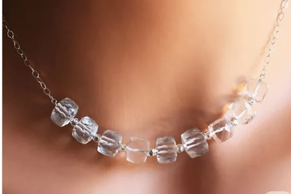 Clear_Faceted_Bead_Chain_Necklace_for_Women