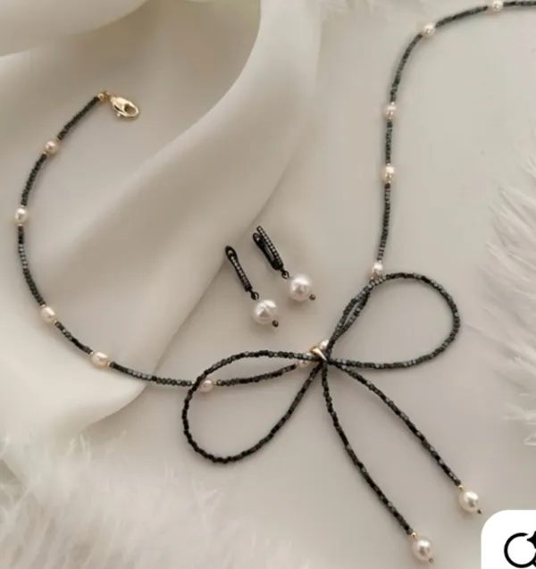 Black_Beaded_Bow_Pendant_Necklace_Set_for_Women