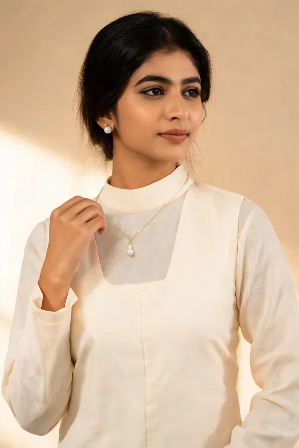 Golden_Stainless_Steel_Necklace_With_Earing_For_Women