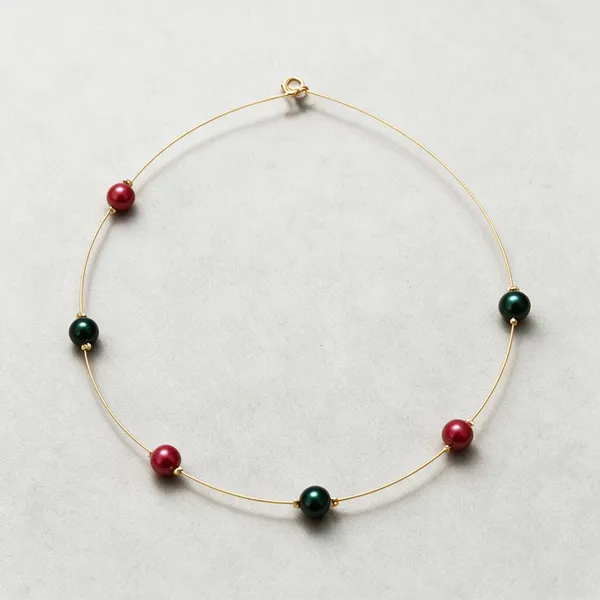 Golden_Pearls_And_Stones_Necklace_With_Earing_For_Women