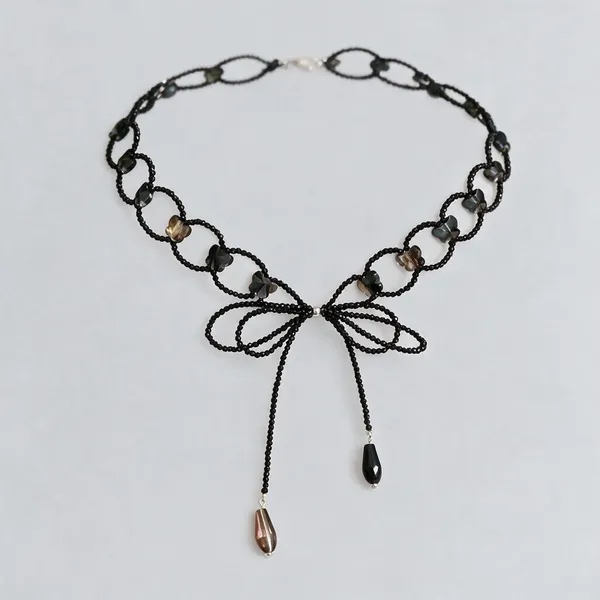 Black_Pearls_And_Stones_Necklace_For_Women