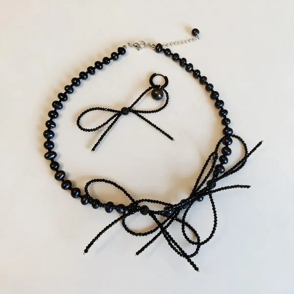 Black_Pearls_And_Stones_Necklace_With_Earing_For_Women