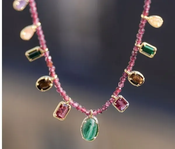 Pink_Pearls_And_Stones_Necklace_For_Women