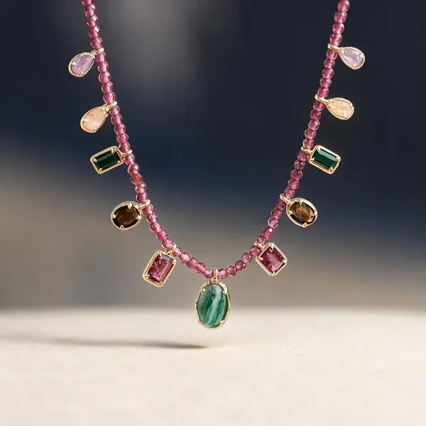 Pink_Pearls_And_Stones_Necklace_For_Women