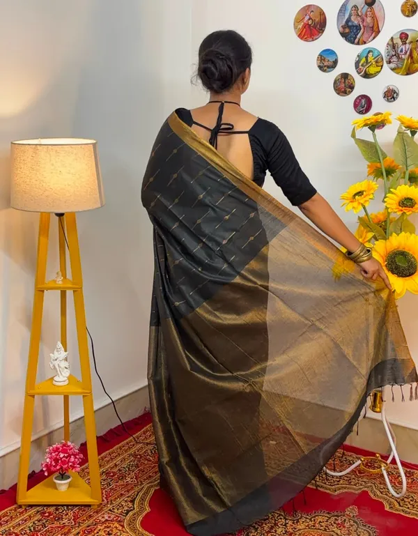 Black_Silk_Look_Saree_for_Women