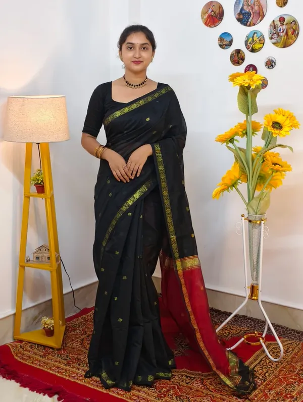 Black_and_Red_semi_maheshwari_saree_