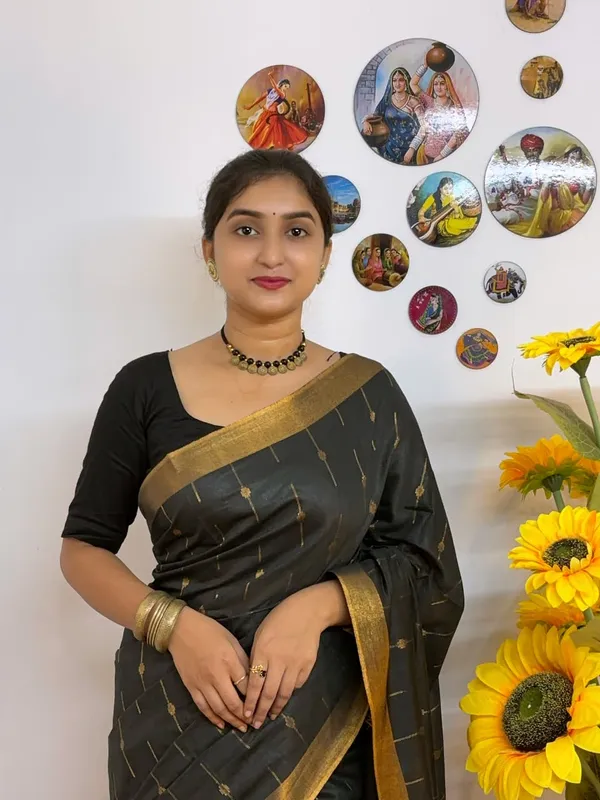 Black_Silk_Look_Saree_for_Women