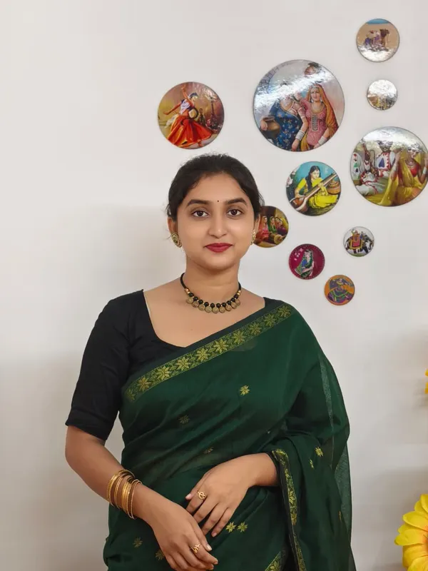 Deep_green_semi_maheshwari_saree_
