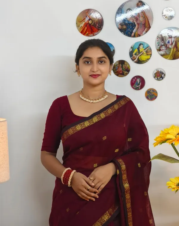 maroon_maheshwari_saree