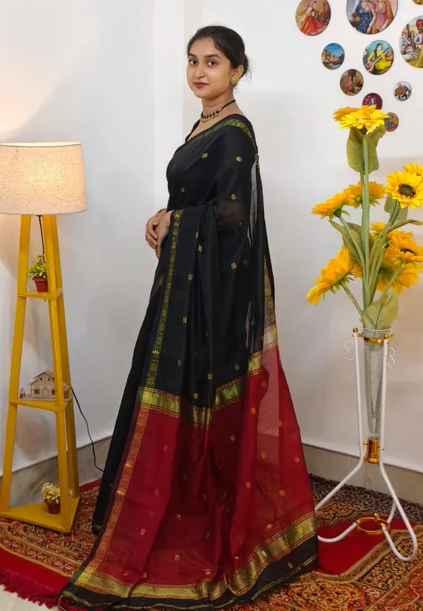 Black_and_Red_semi_maheshwari_saree_
