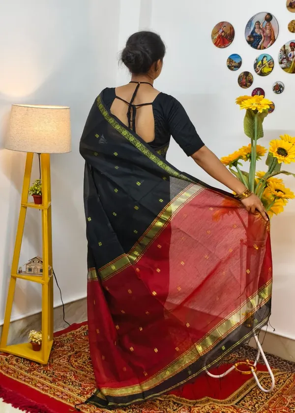 Black_and_Red_semi_maheshwari_saree_
