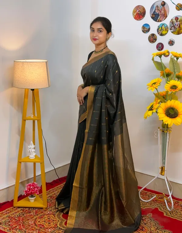 Black_Silk_Look_Saree_for_Women