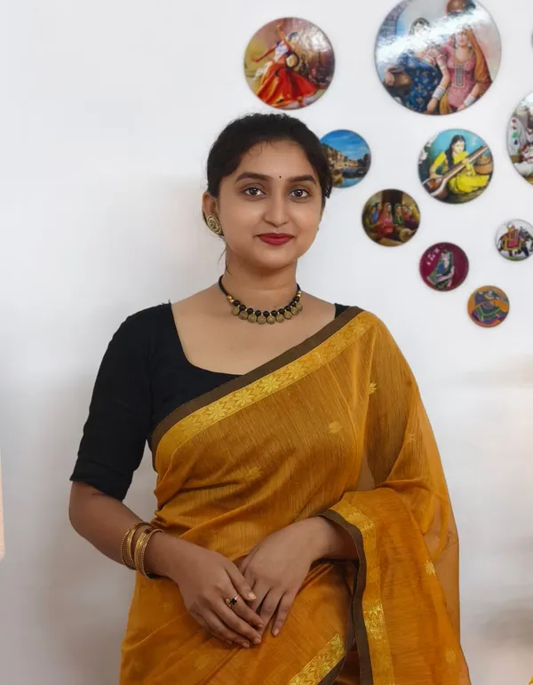 Mustard_Yellow_semi_maheshwari_saree_