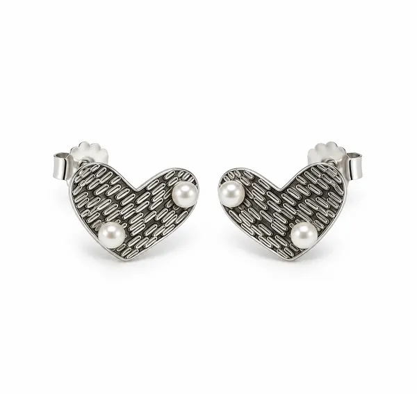 Platinum_Plated_925_Silver_Heart_Stud_Earring_For_Women