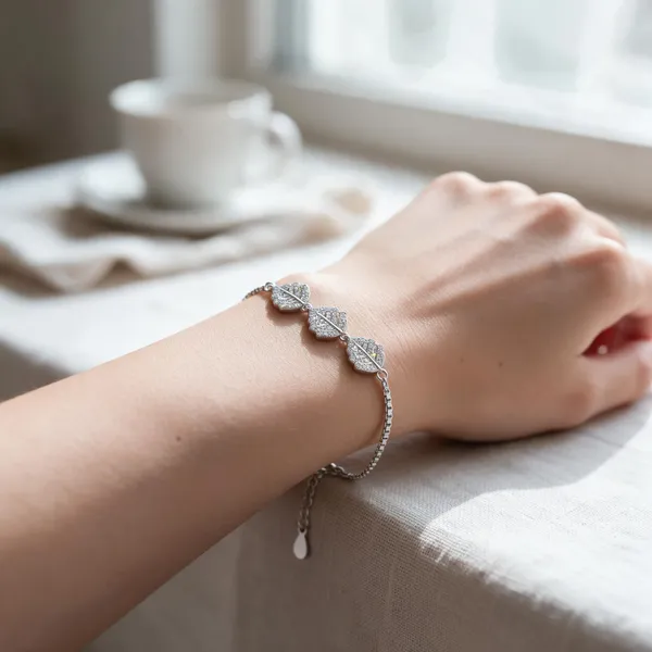 Platinum_Plated_925_Silver_Leaf_Charm_Bracelet_for_Women