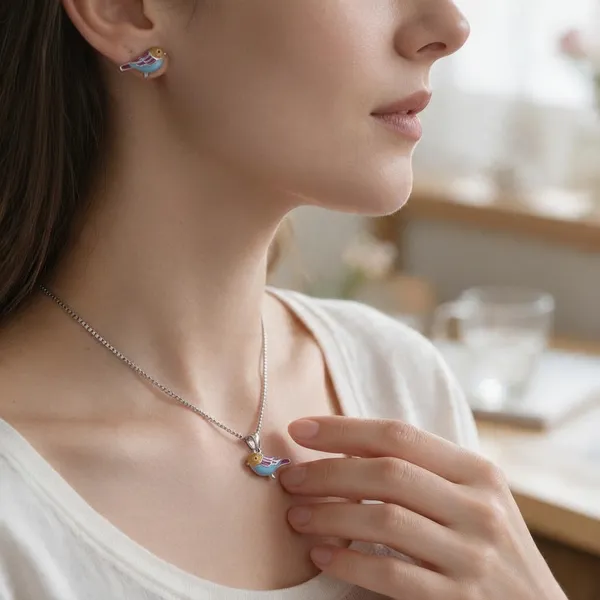 Silver_Bird_Pendant_Necklace_And_Earrings_Set