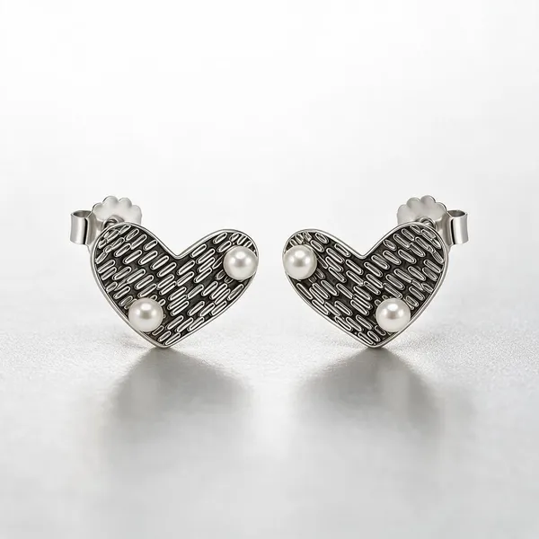 Platinum_Plated_925_Silver_Heart_Stud_Earring_For_Women