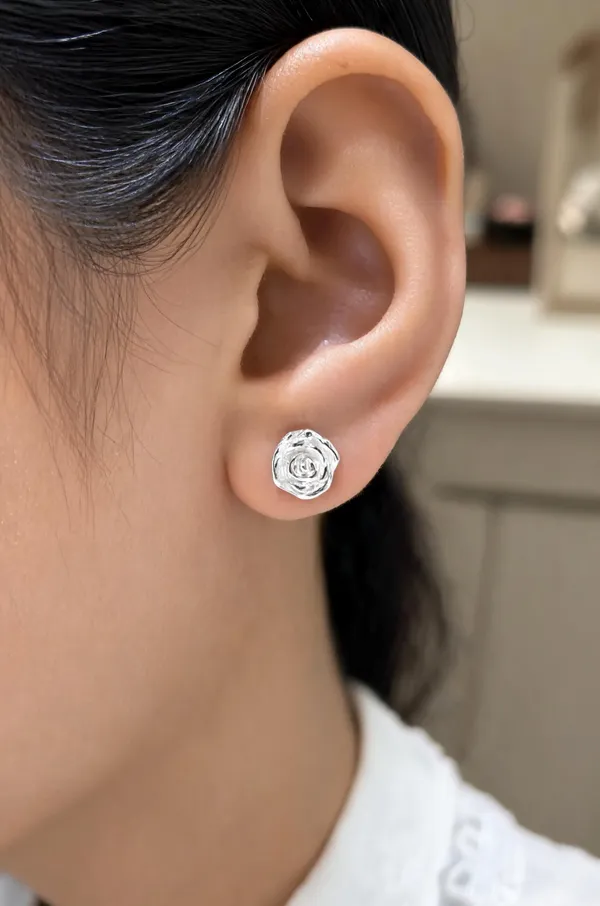 Platinum_Plated_925_Silver_Rose_Floral_Stud_Earrings_For_Women