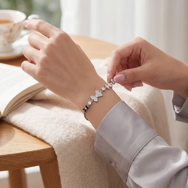 Platinum_Plated_925_Silver_Bow_Charm_Bracelet_for_Women