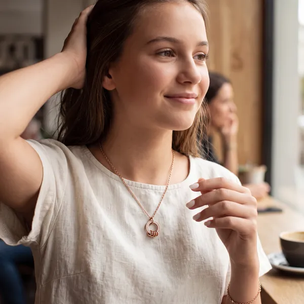 Rose_Gold_Interlocking_Ring_Pendant_Necklace_for_Women