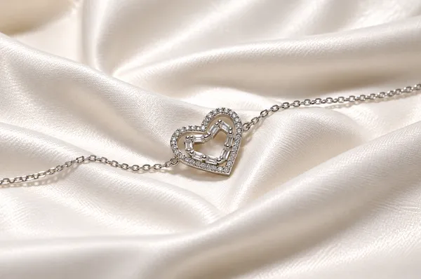Platinum_Plated_925_Silver_Heart_mixed_Cut_Cz_Bracelet_for_Women