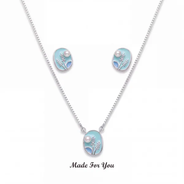 Silver_Tone_Floral_Pendant_Necklace_And_Earrings_Set_for_Women