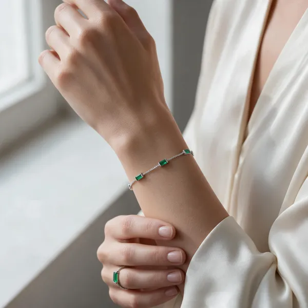 Silver-Tone_Green_Stone_Bracelet_for_Women