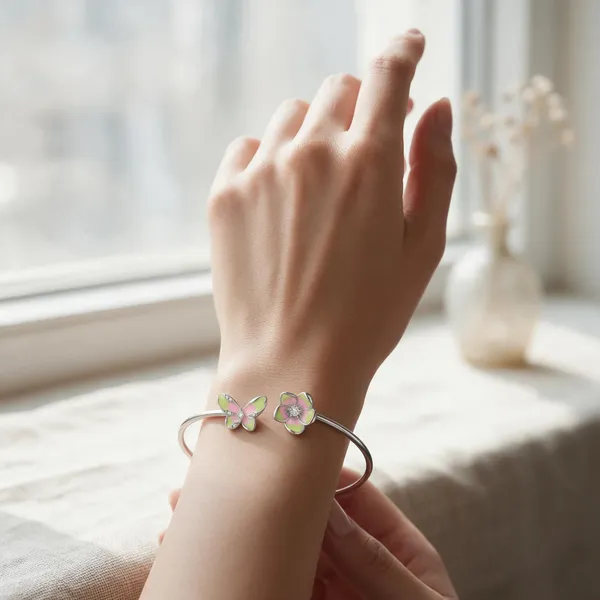 Silver_Tone_Floral_Open_Cuff_Bracelet_for_Women