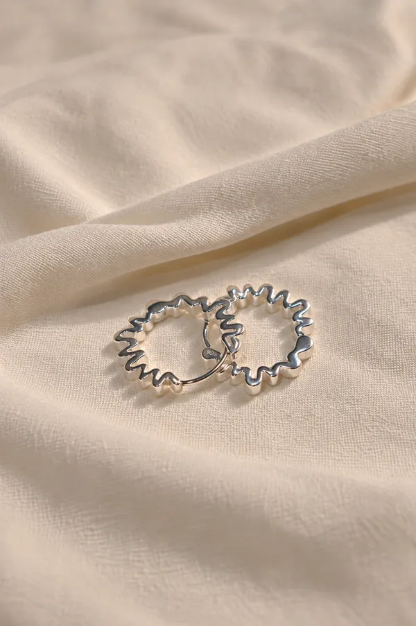 Platinum_Plated_925_Silver_Ripple_Zigzag_Hoops_Earring_for_Women
