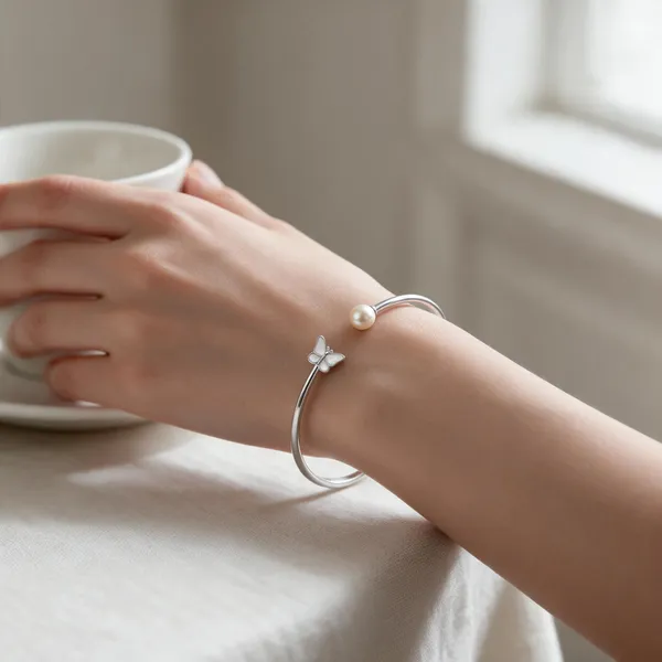 Silver_Butterfly_Pearl_Cuff_Bracelet_for_Women