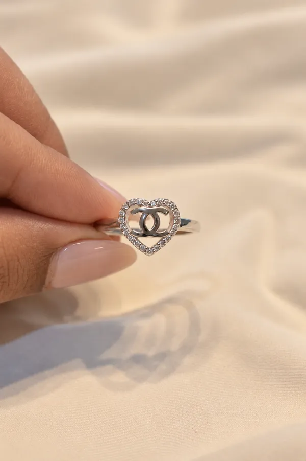 Platinum_Plated_925_Silver_Heart_Stone_Accent_Ring_For_Women