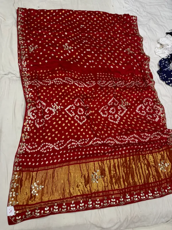 Red_Embellished_Bandhani_Dupatta_for_Women